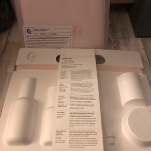 Glossier Skincare Edit + Muslin Cleansing Cloths